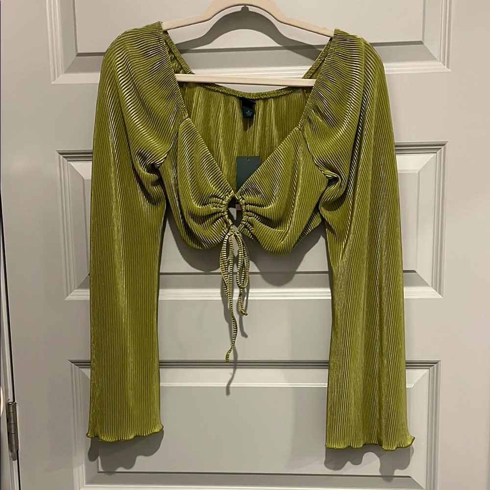 Green Long Sleeve Crop Top NWT